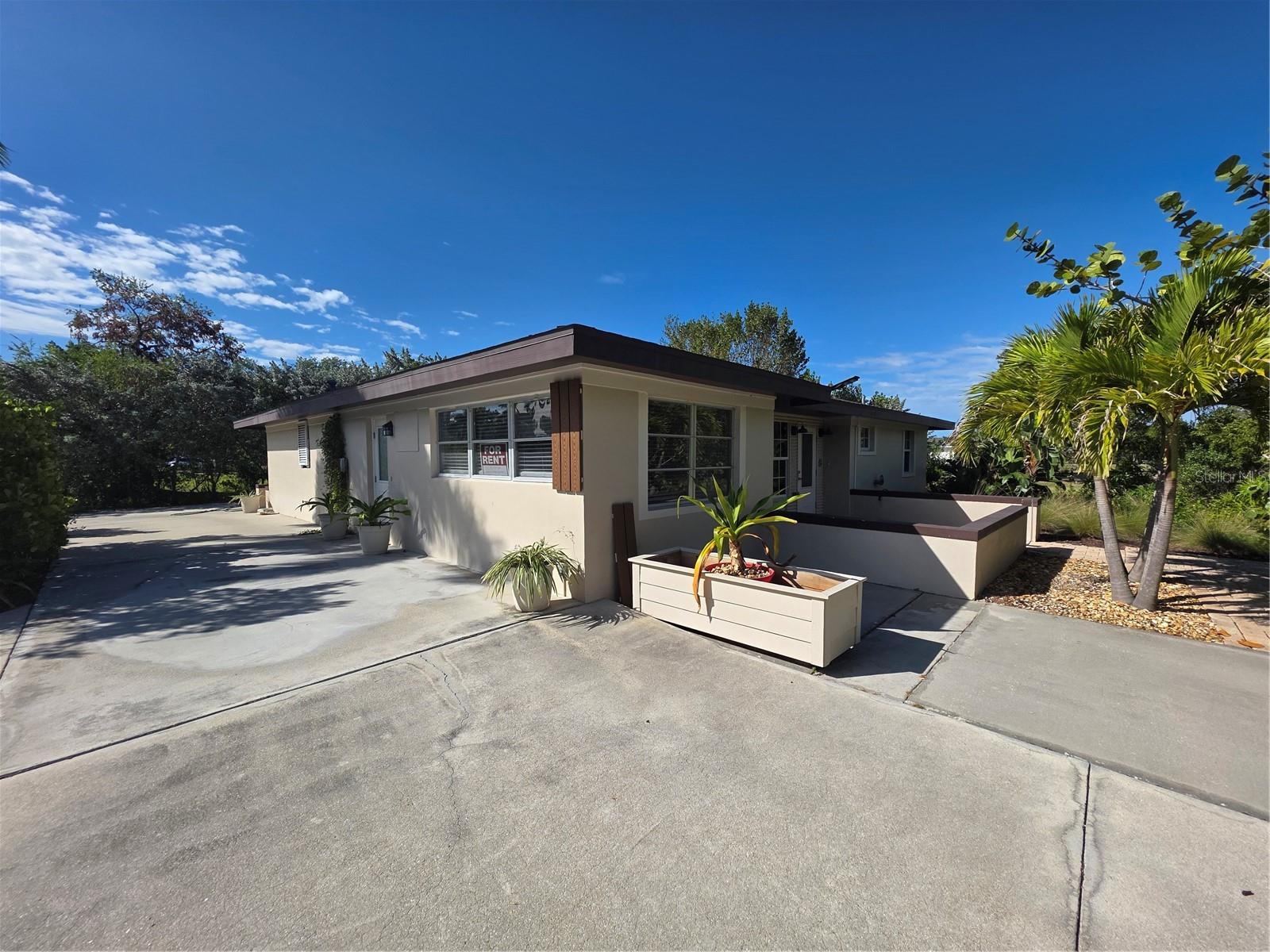 725 PATTY AVE, PUNTA GORDA, FL, 33950