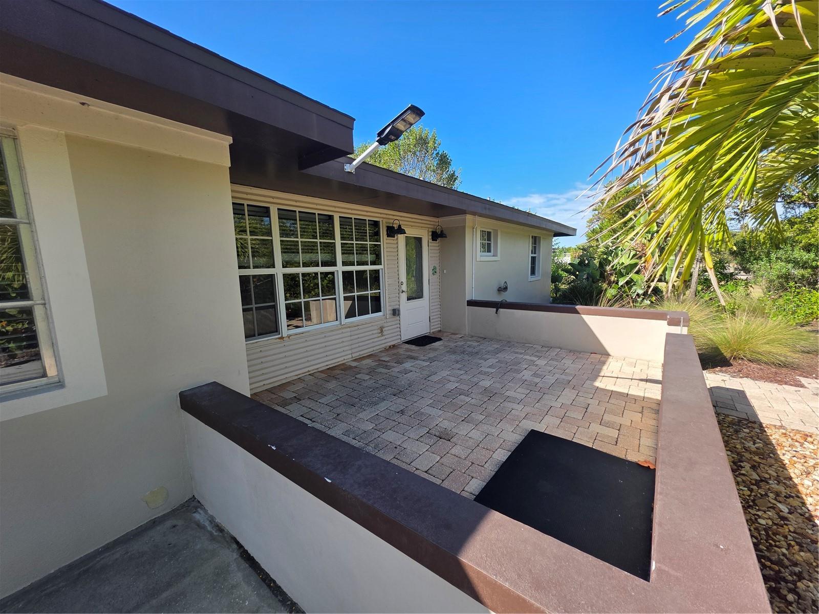 725 PATTY AVE, PUNTA GORDA, FL, 33950