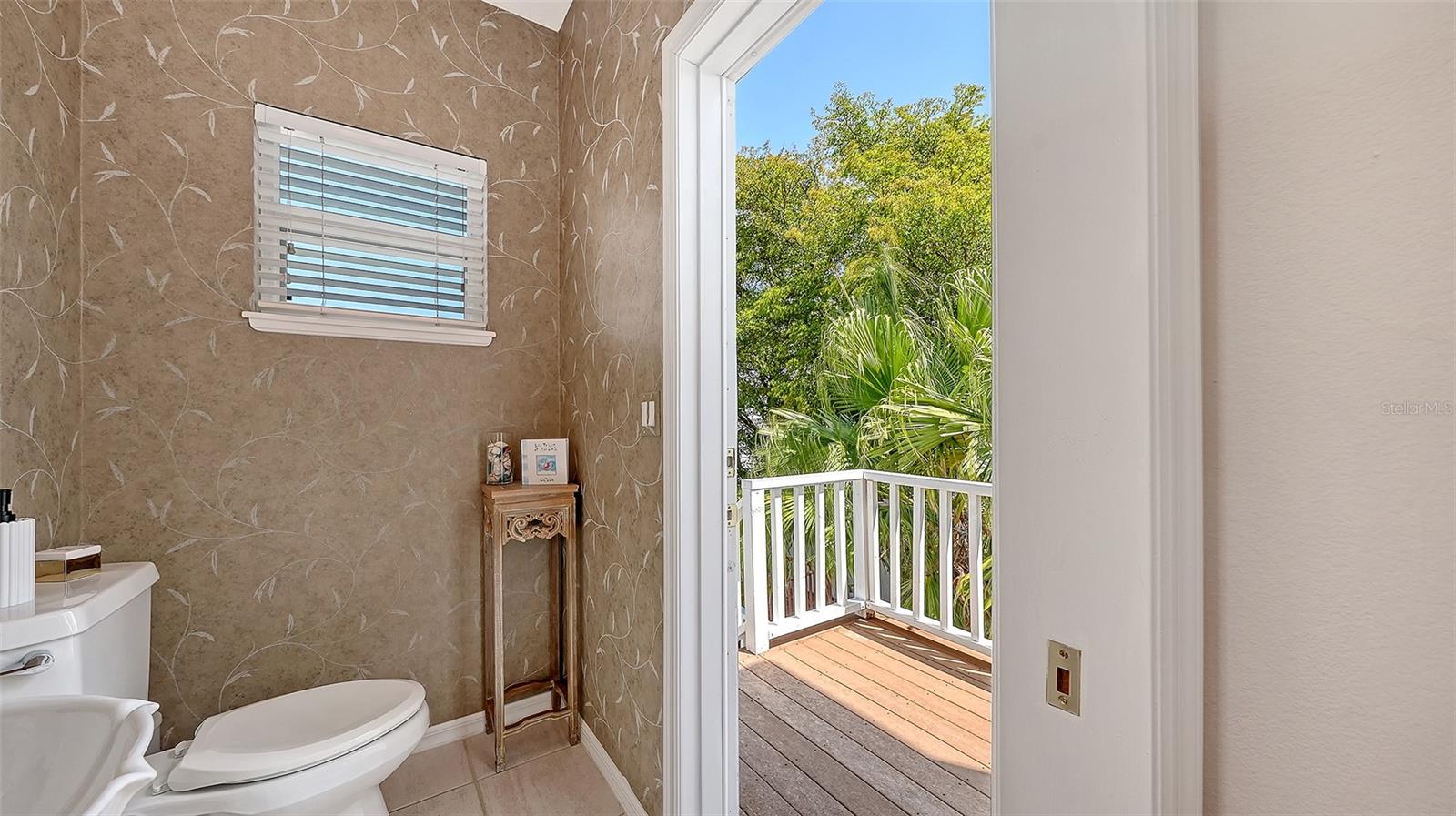 3040 GULF OF MEXICO DR #3, LONGBOAT KEY, FL, 34228