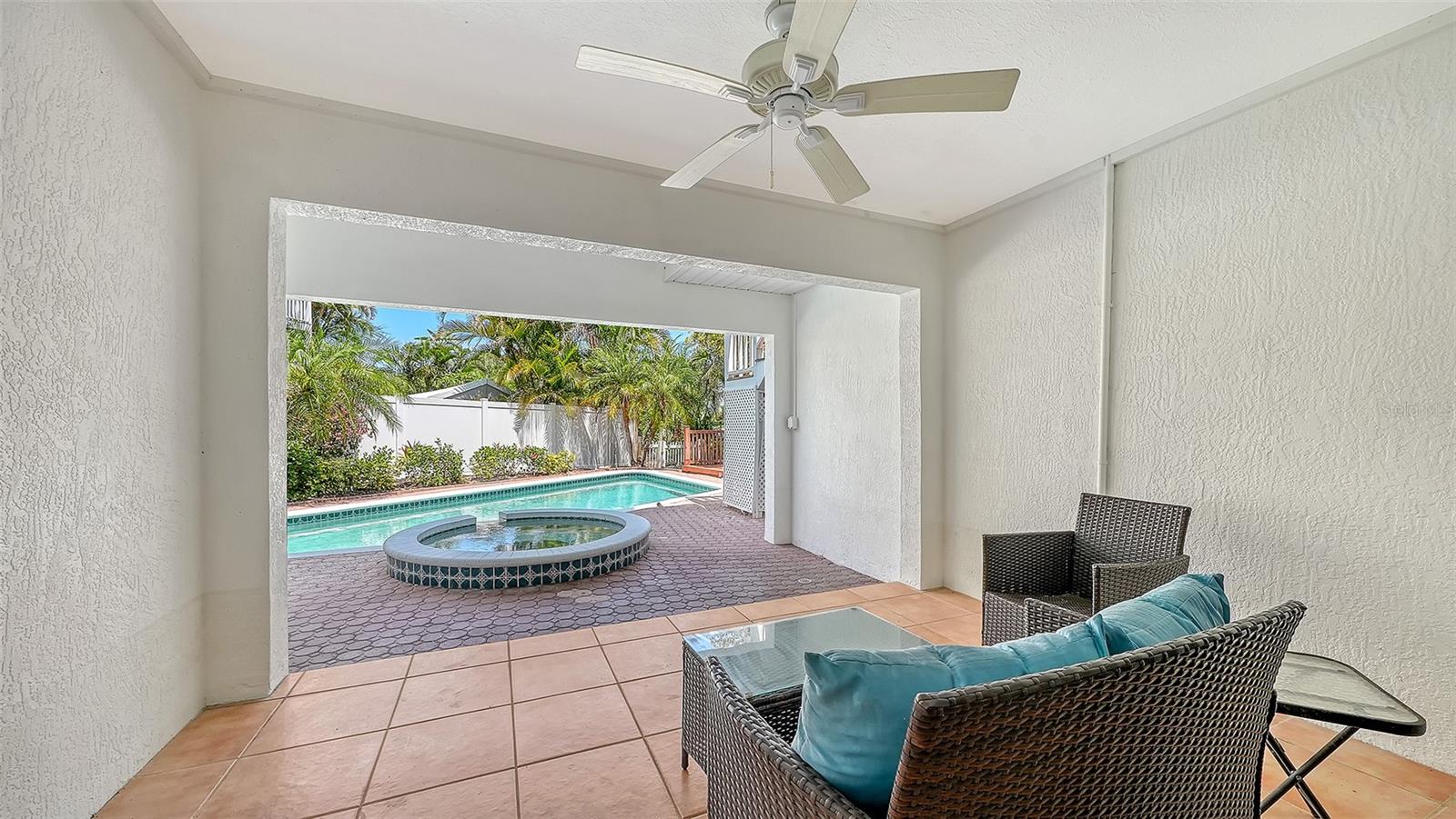 3040 GULF OF MEXICO DR #3, LONGBOAT KEY, FL, 34228