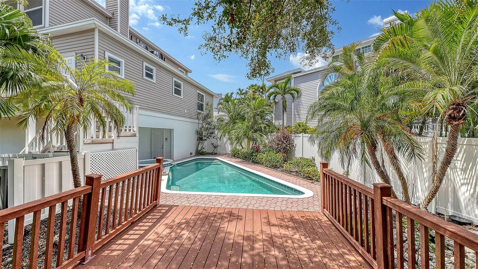 3040 GULF OF MEXICO DR #3, LONGBOAT KEY, FL, 34228