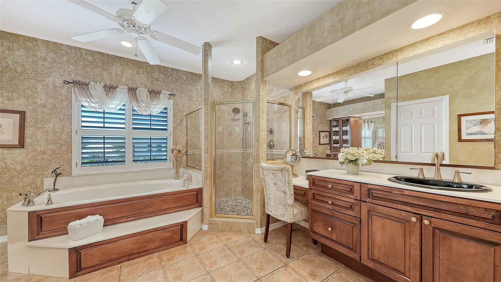 3040 GULF OF MEXICO DR #3, LONGBOAT KEY, FL, 34228