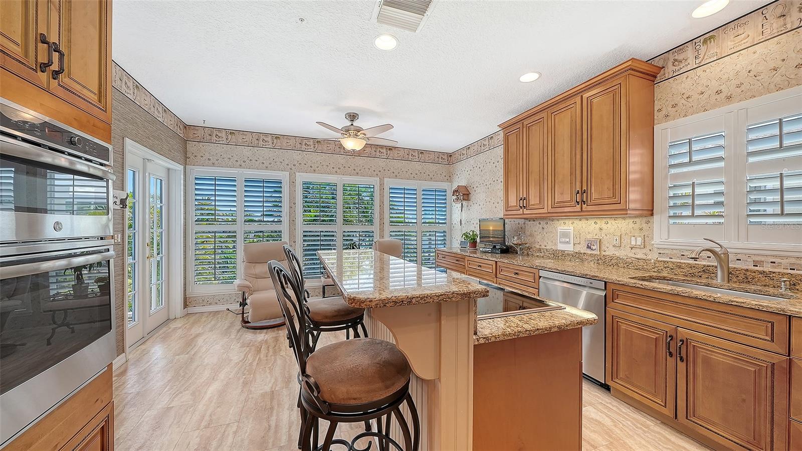 3040 GULF OF MEXICO DR #3, LONGBOAT KEY, FL, 34228