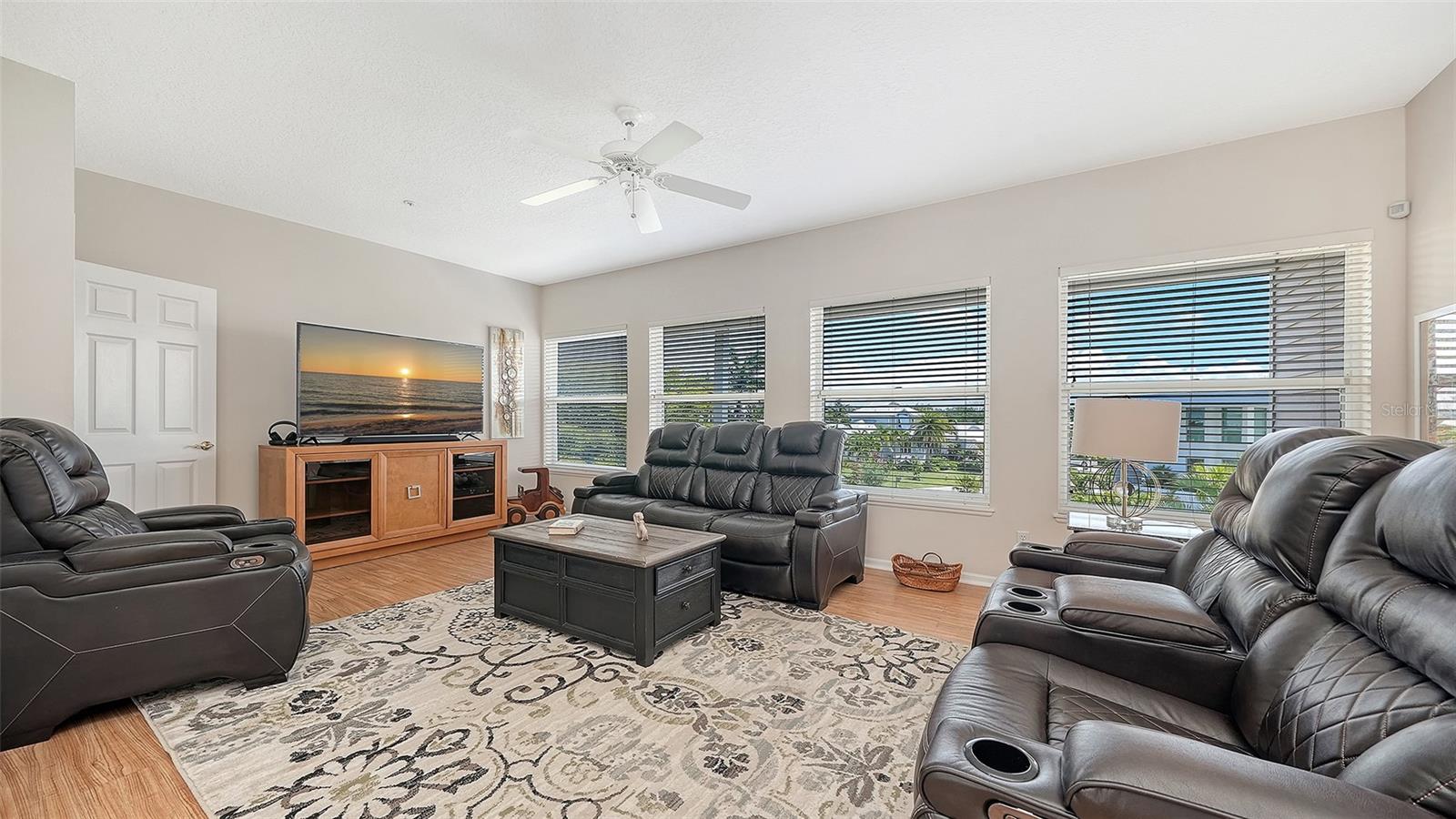 3040 GULF OF MEXICO DR #3, LONGBOAT KEY, FL, 34228