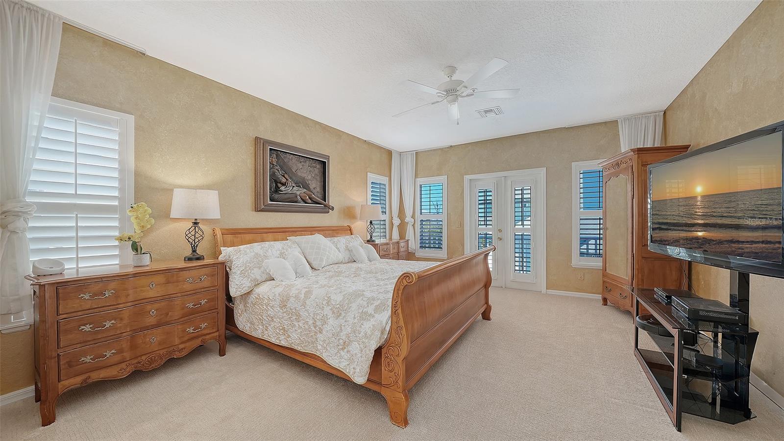 3040 GULF OF MEXICO DR #3, LONGBOAT KEY, FL, 34228