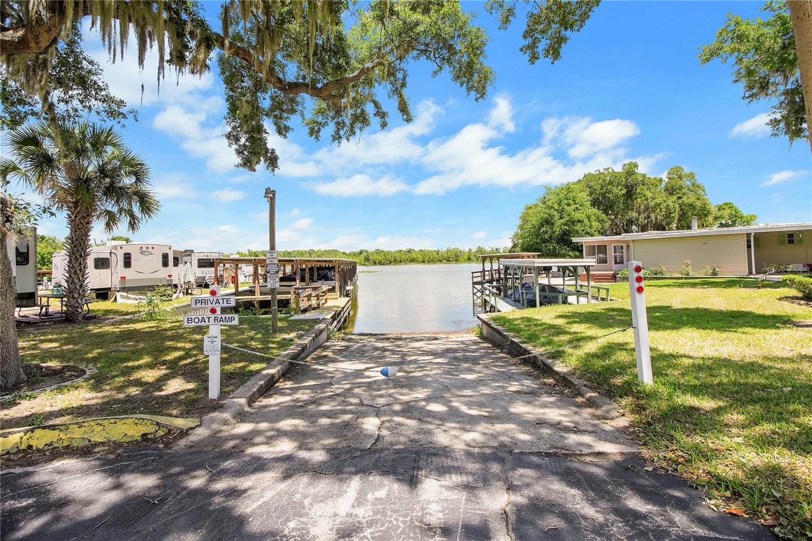 15 RIVERVIEW DR, FRUITLAND PARK, FL, 34731