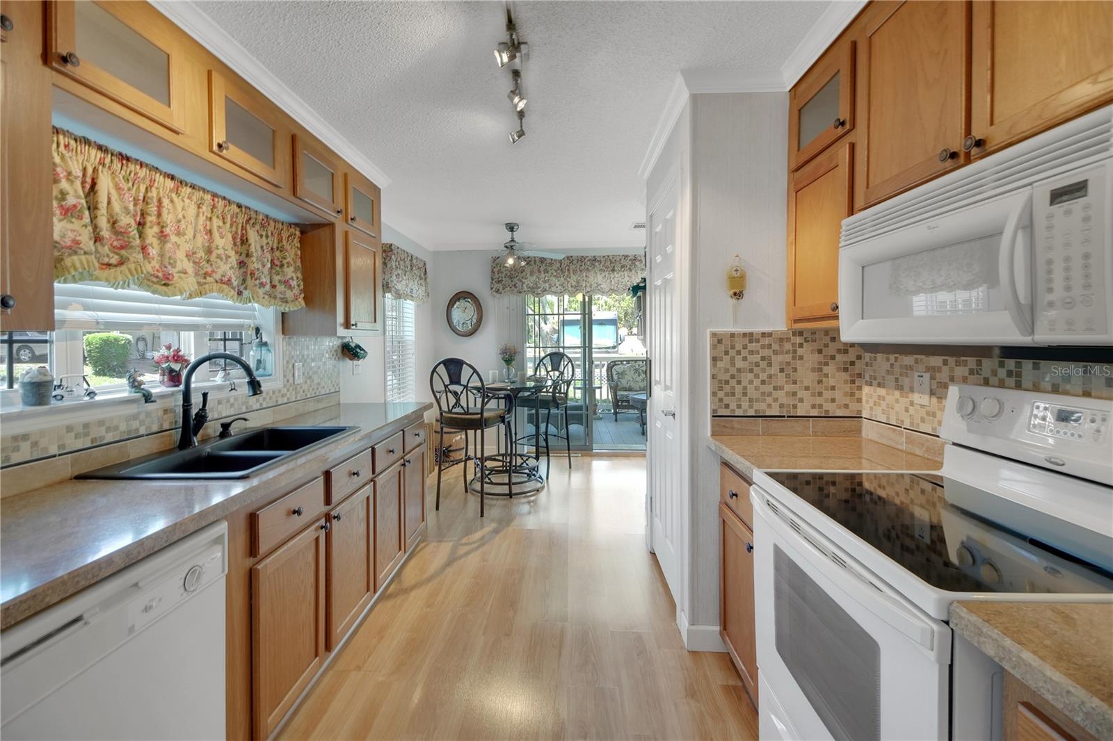 15 RIVERVIEW DR, FRUITLAND PARK, FL, 34731