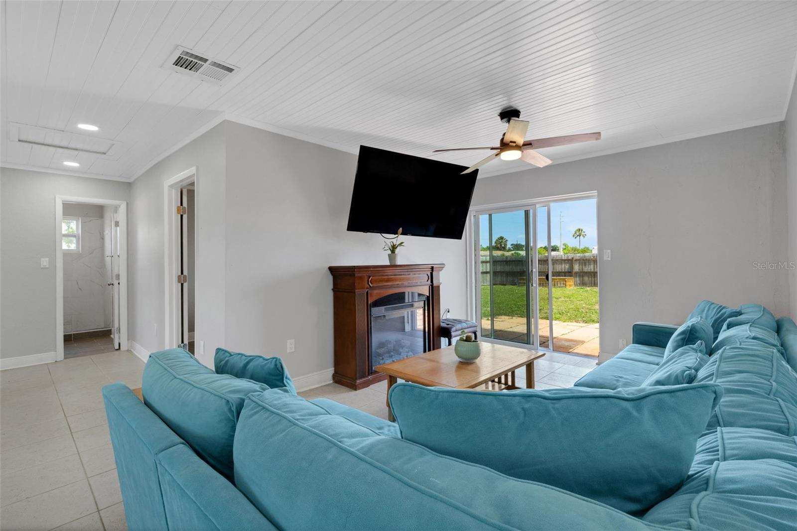 22080 MIDWAY BLVD, PORT CHARLOTTE, FL, 33952