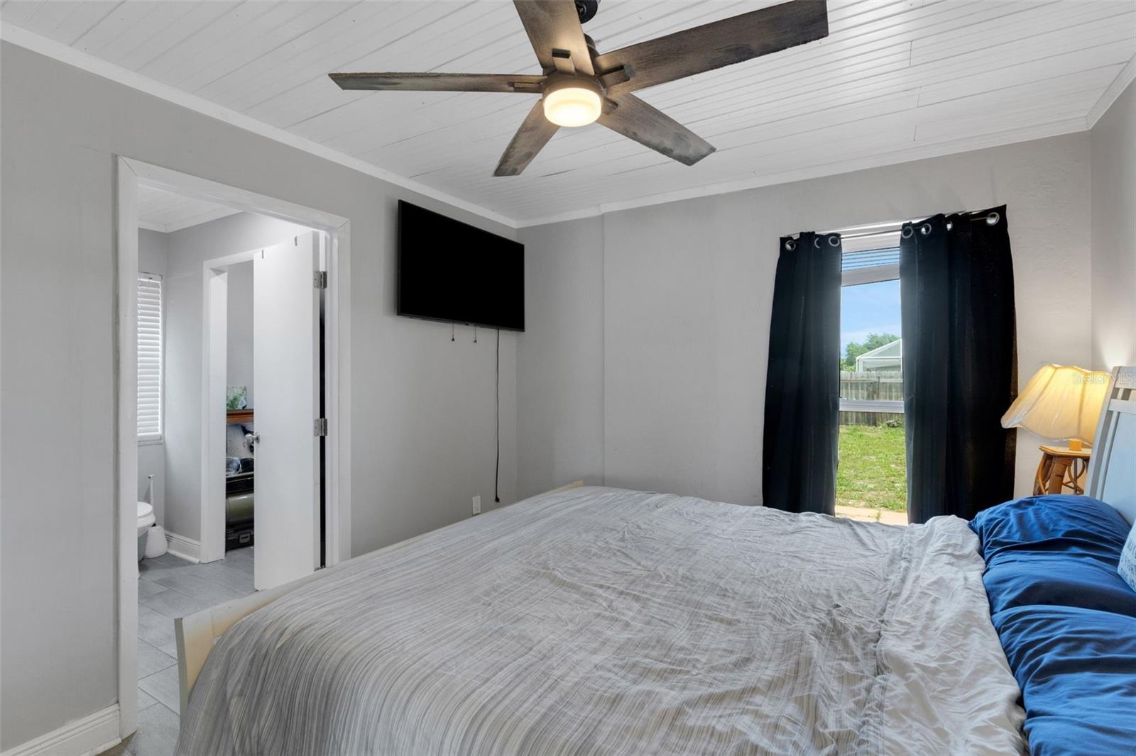 22080 MIDWAY BLVD, PORT CHARLOTTE, FL, 33952