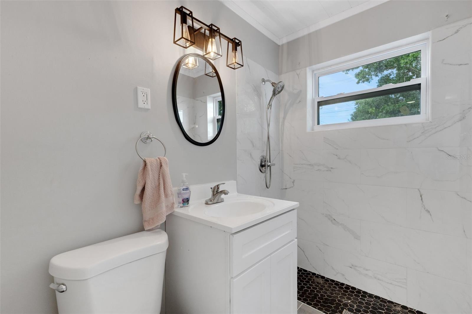 22080 MIDWAY BLVD, PORT CHARLOTTE, FL, 33952