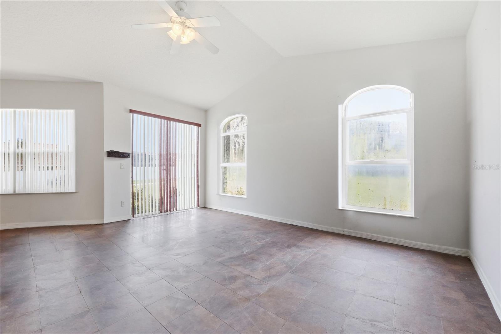 208 CORVINA DR, DAVENPORT, FL, 33897