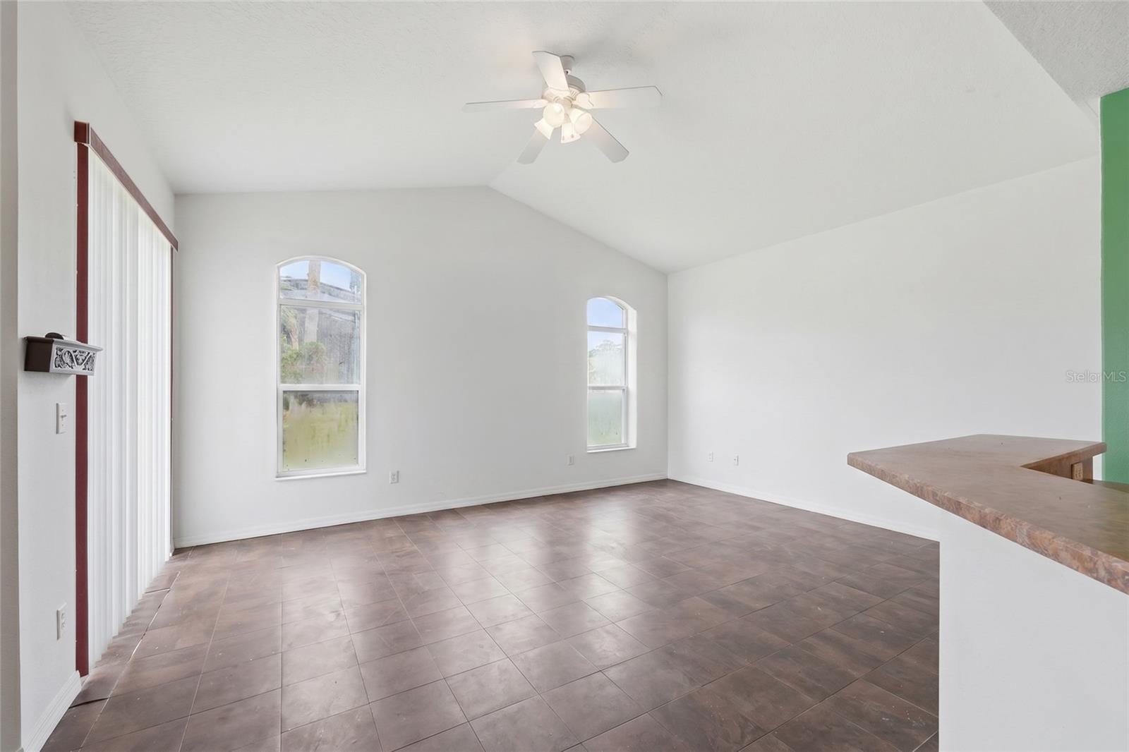 208 CORVINA DR, DAVENPORT, FL, 33897