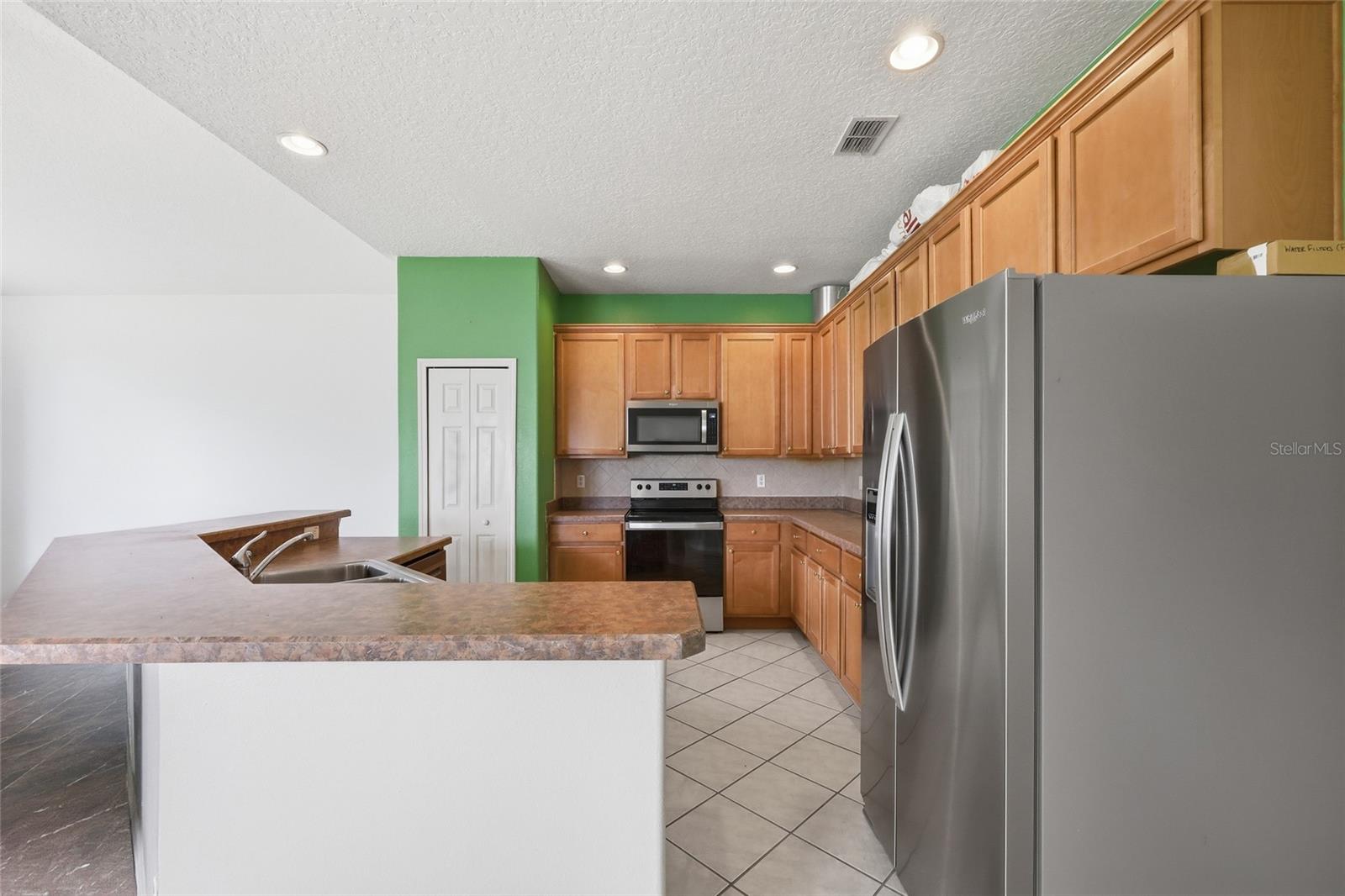 208 CORVINA DR, DAVENPORT, FL, 33897