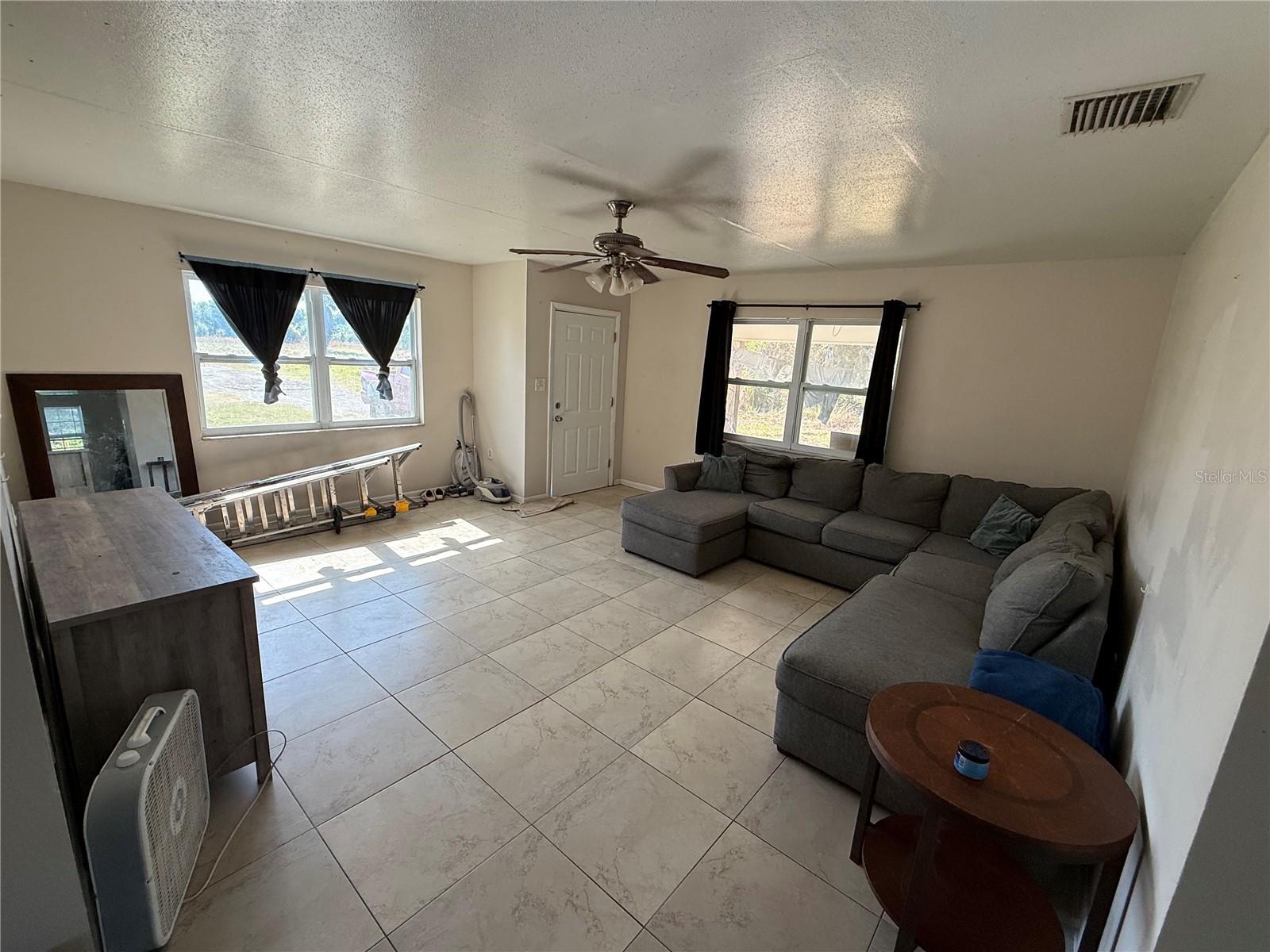 2122 GULF CITY RD, RUSKIN, FL, 33570