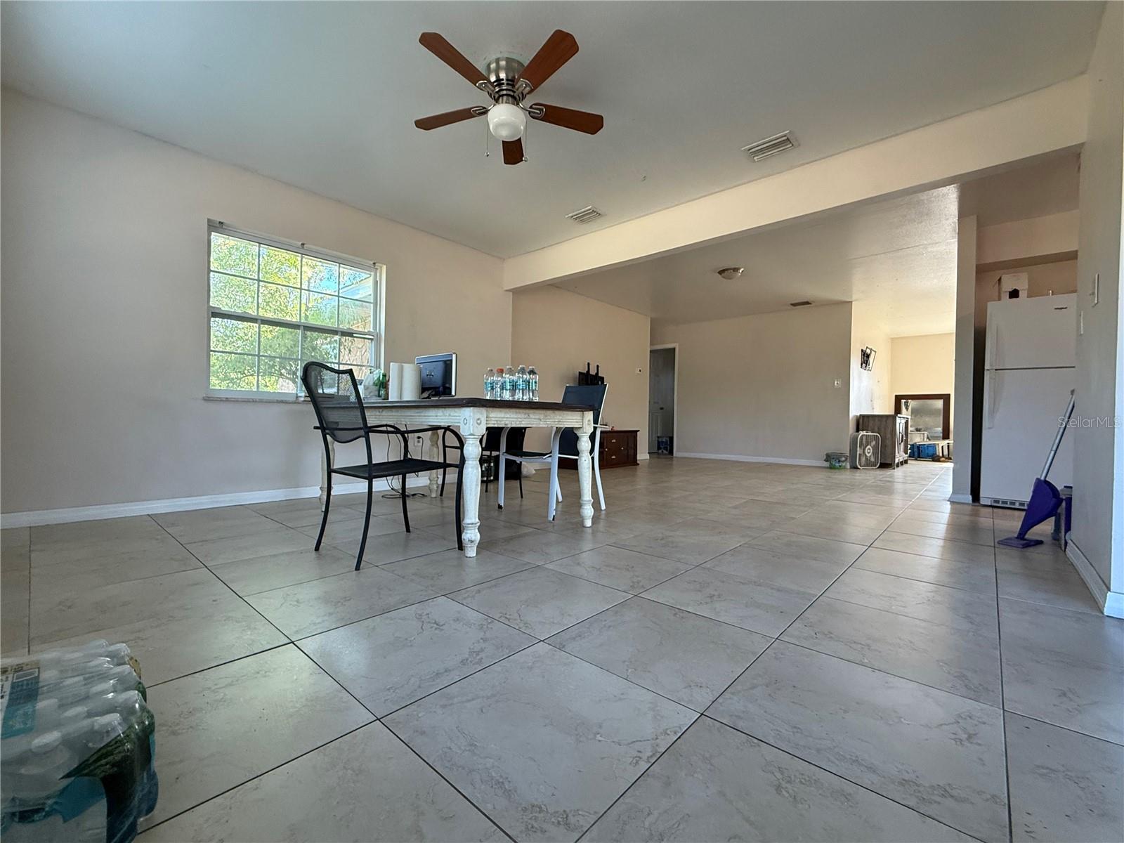 2122 GULF CITY RD, RUSKIN, FL, 33570