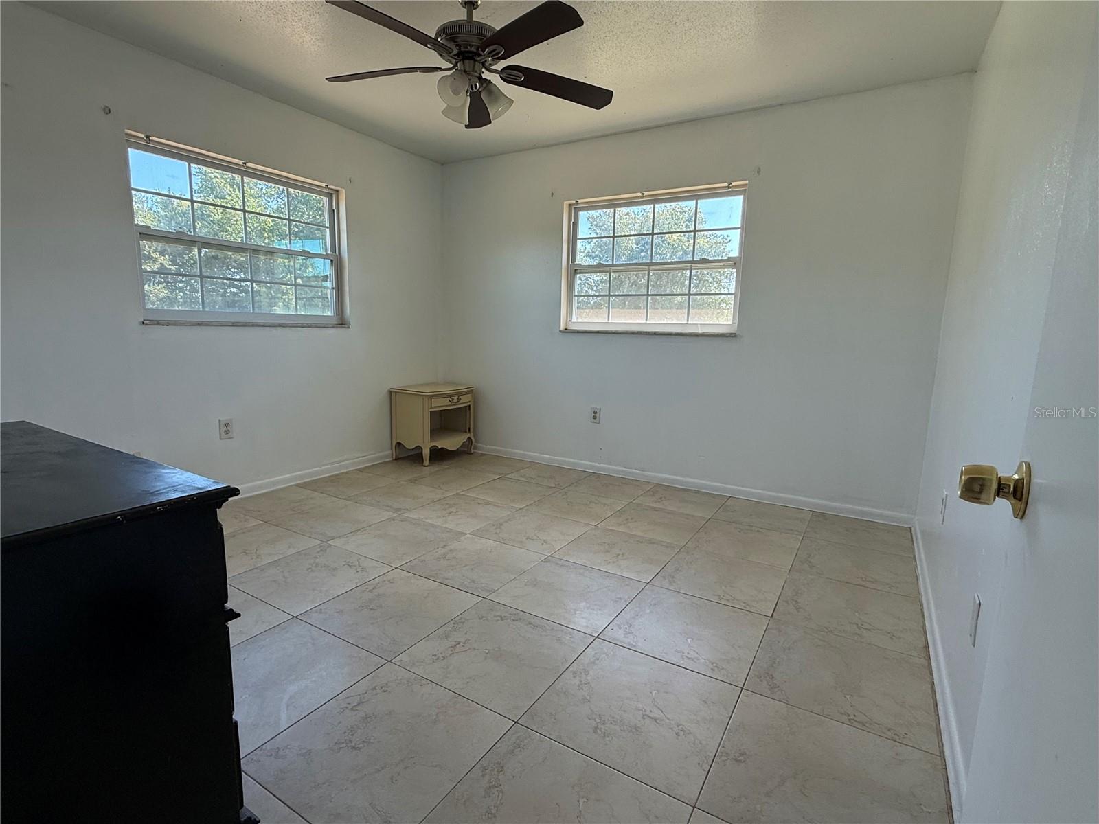 2122 GULF CITY RD, RUSKIN, FL, 33570
