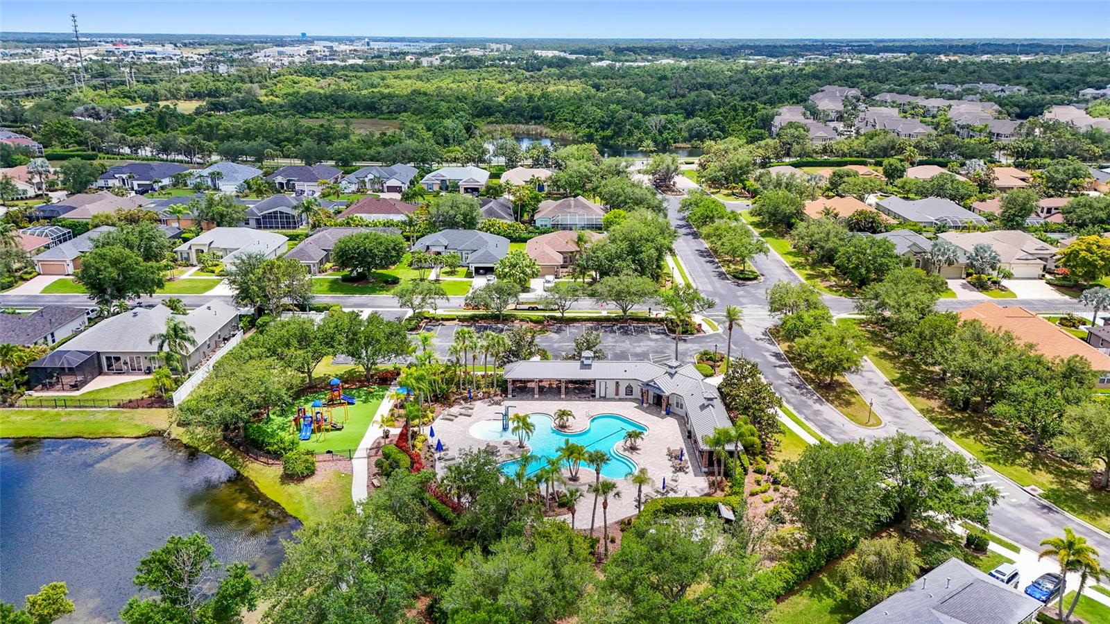 8307 PLANTERS KNOLL TER, BRADENTON, FL, 34201