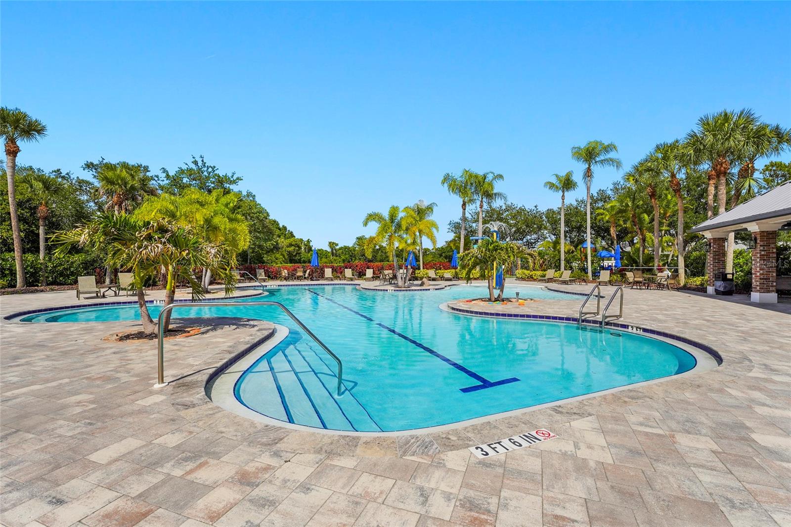 8307 PLANTERS KNOLL TER, BRADENTON, FL, 34201