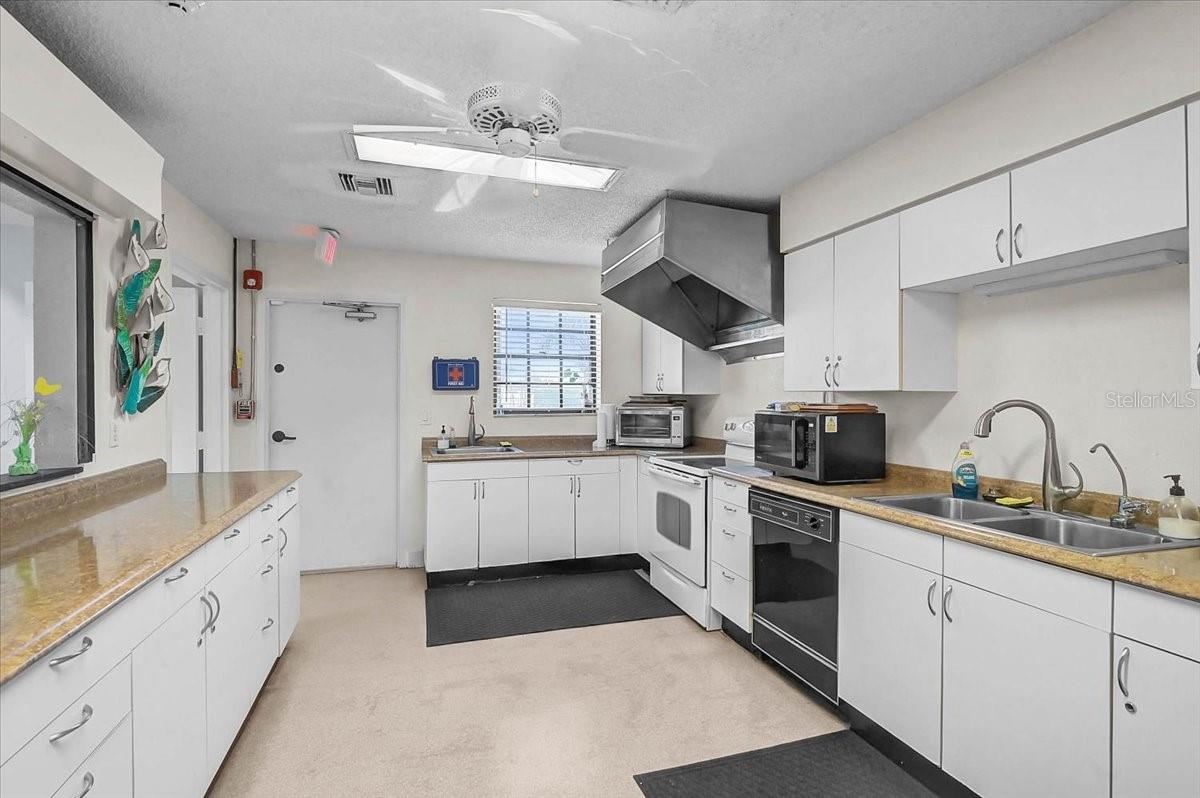 6652 THORMAN RD, PORT CHARLOTTE, FL, 33981