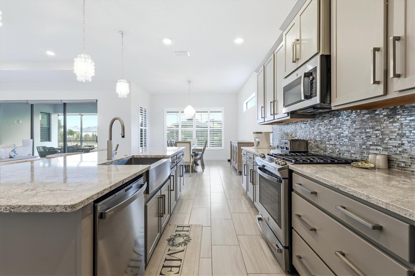 4950 KIVA CIR, BRADENTON, FL, 34211