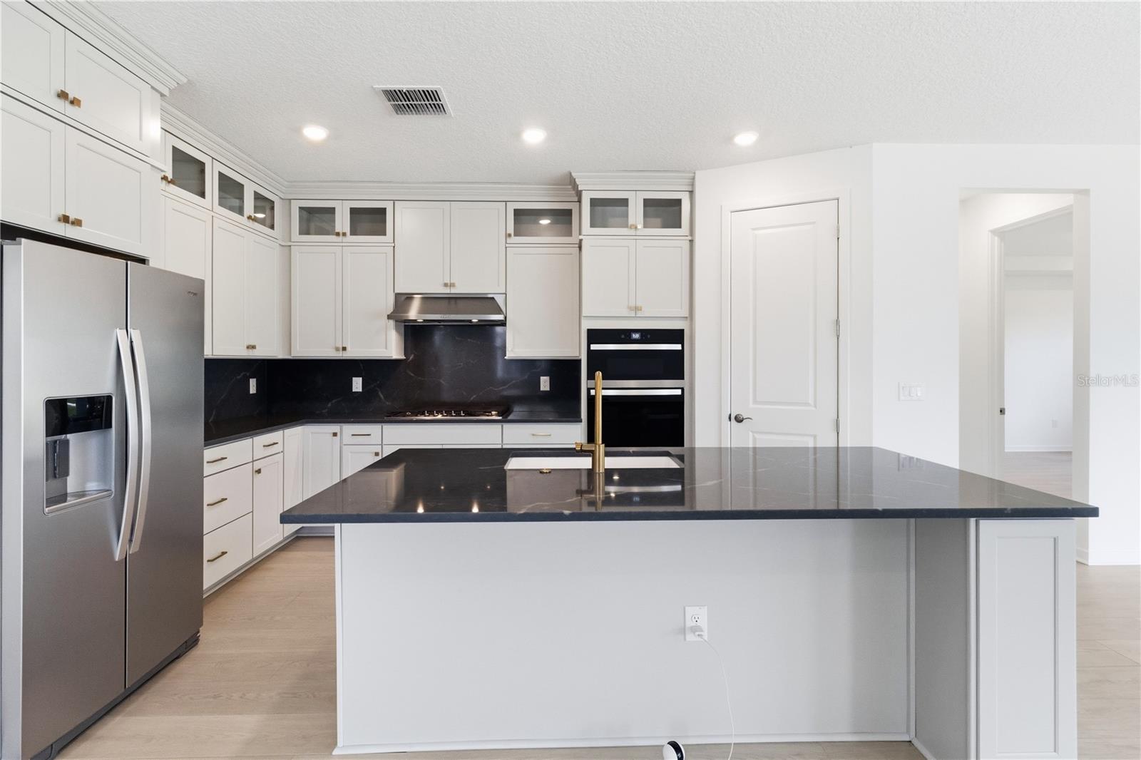 13824 SUNLIGHT MEADOW DR, RIVERVIEW, FL, 33578