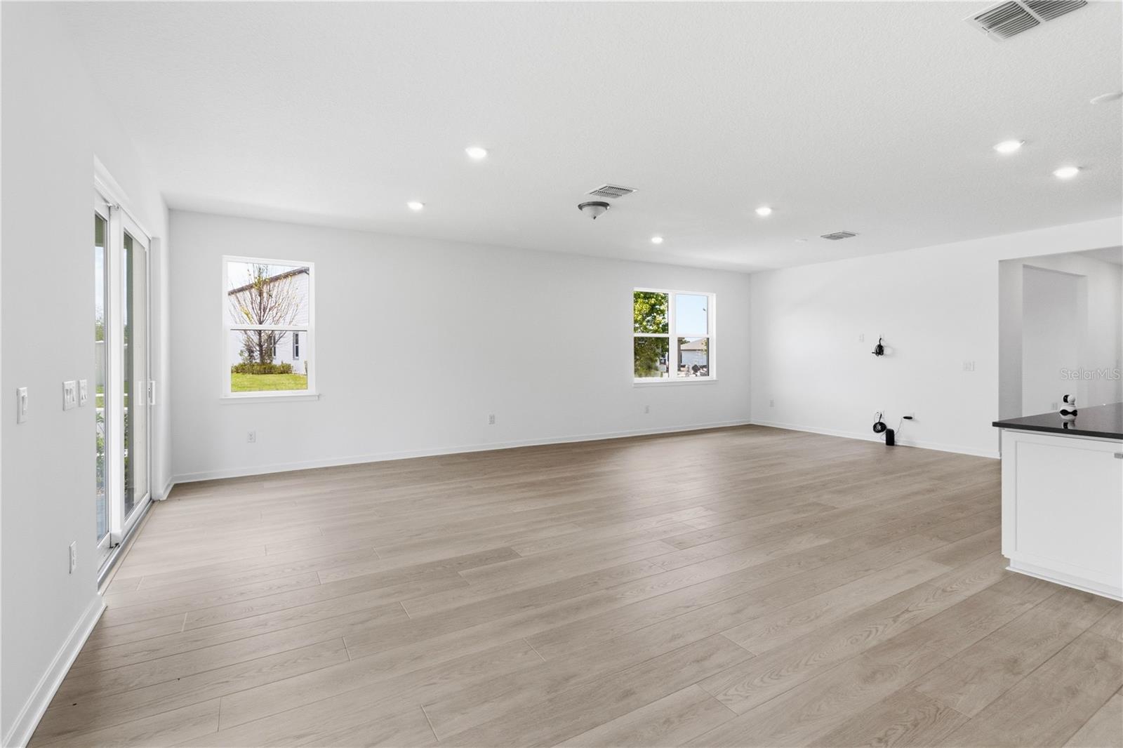 13824 SUNLIGHT MEADOW DR, RIVERVIEW, FL, 33578