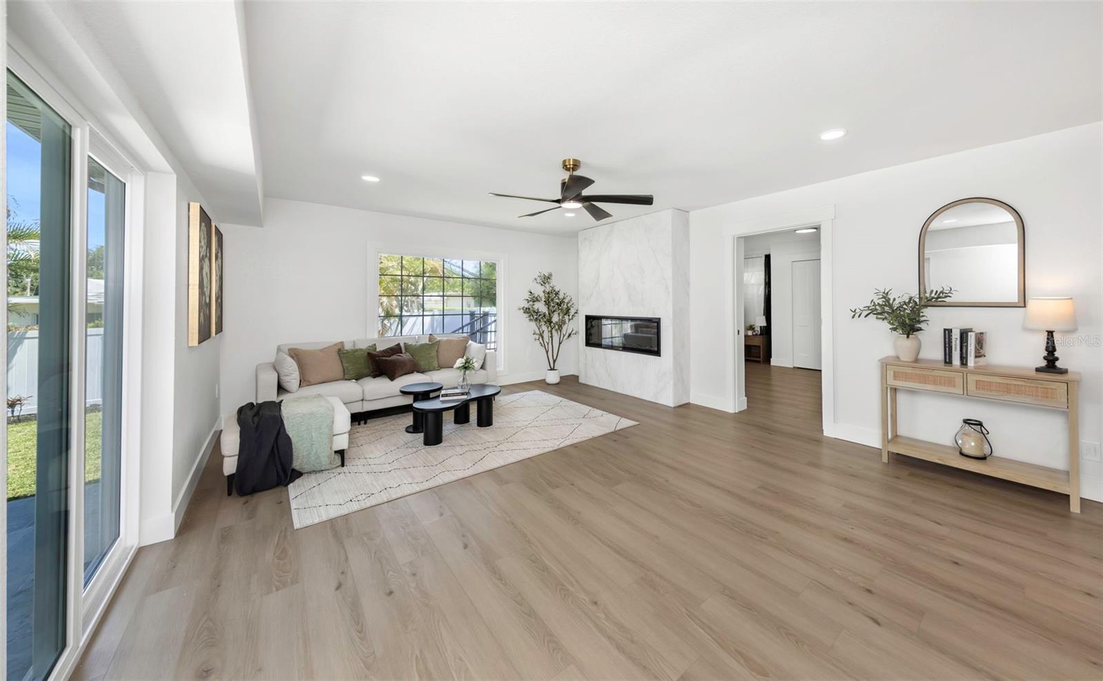 318 MEHLENBACHER RD, BELLEAIR, FL, 33756