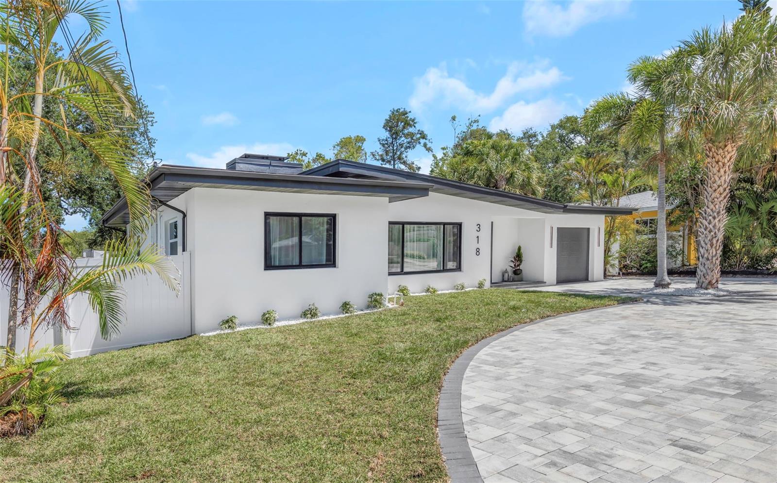 318 MEHLENBACHER RD, BELLEAIR, FL, 33756