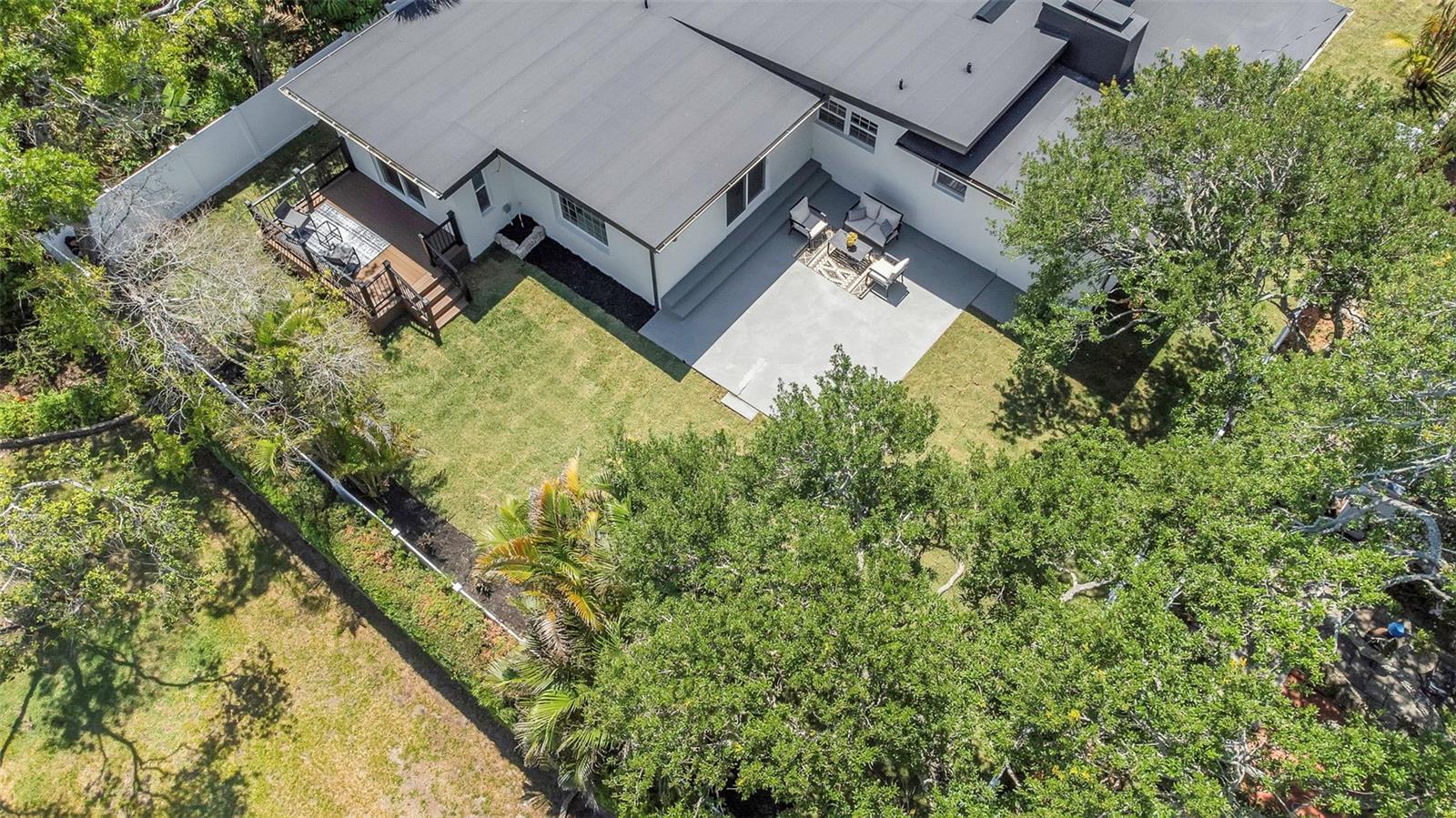 318 MEHLENBACHER RD, BELLEAIR, FL, 33756