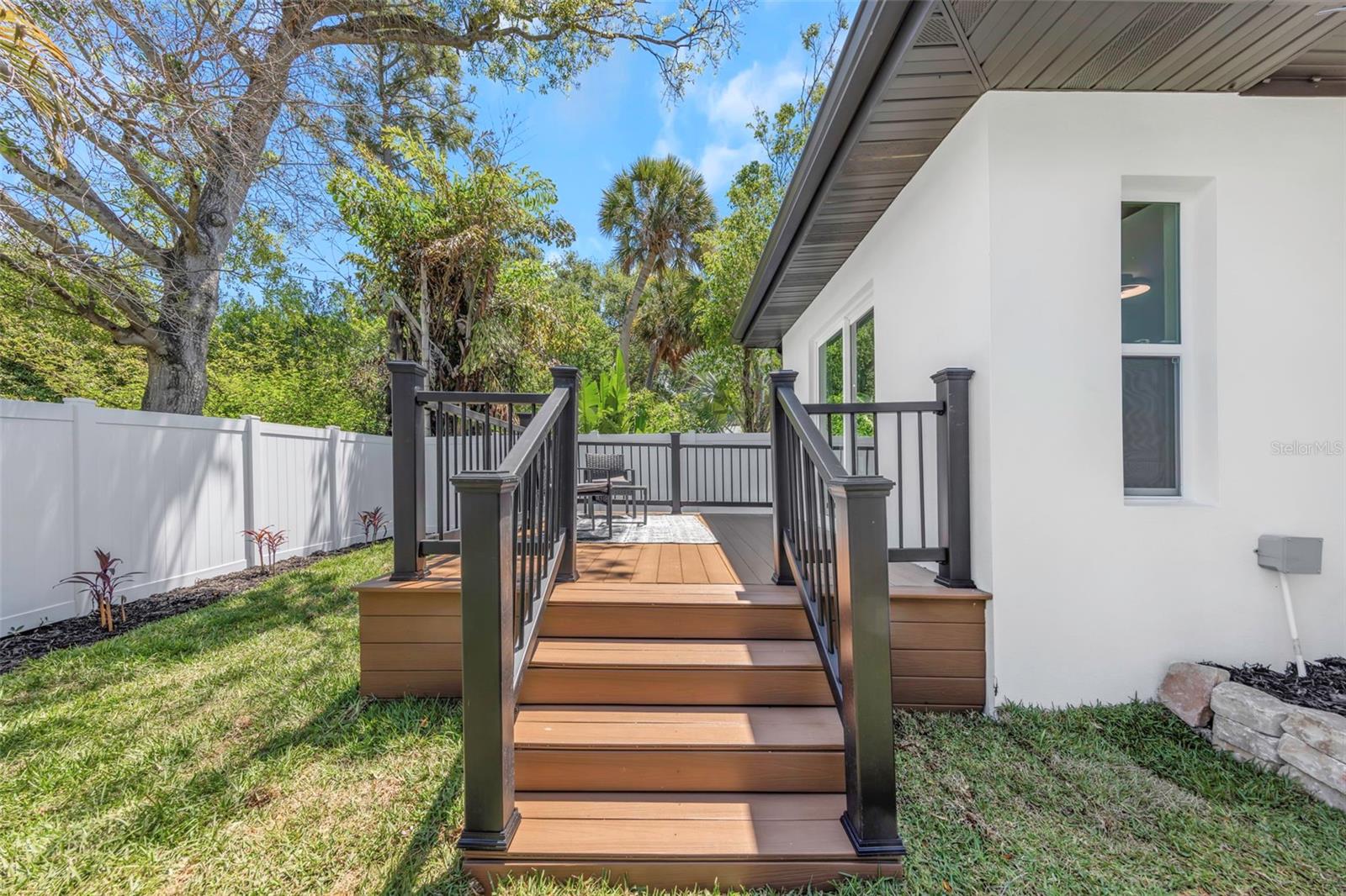 318 MEHLENBACHER RD, BELLEAIR, FL, 33756