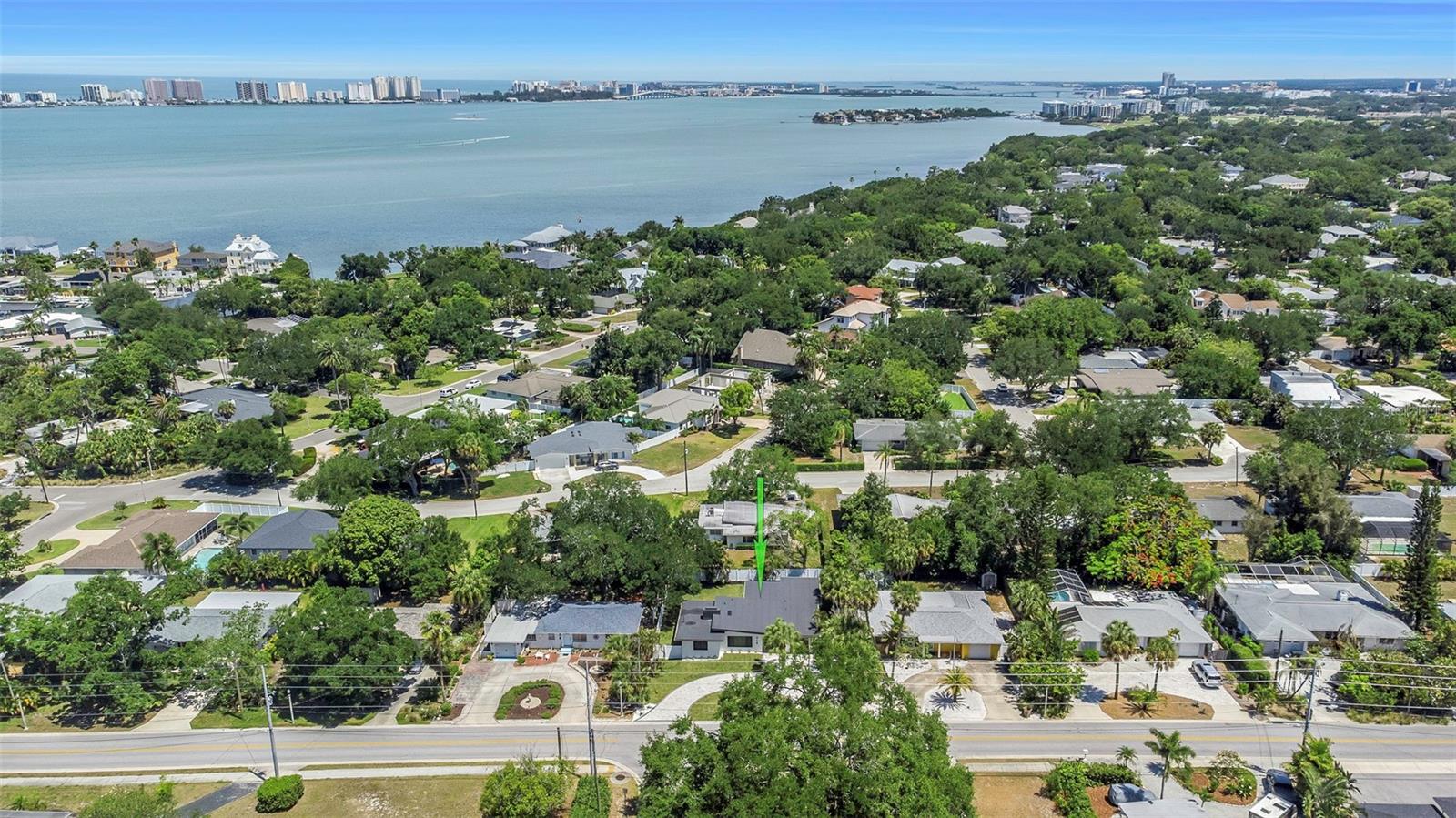 318 MEHLENBACHER RD, BELLEAIR, FL, 33756