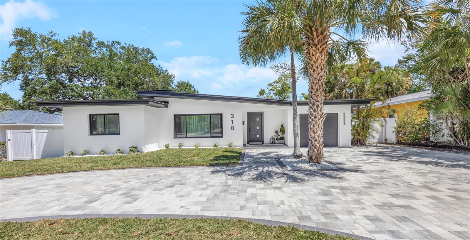 318 MEHLENBACHER RD, BELLEAIR, FL, 33756