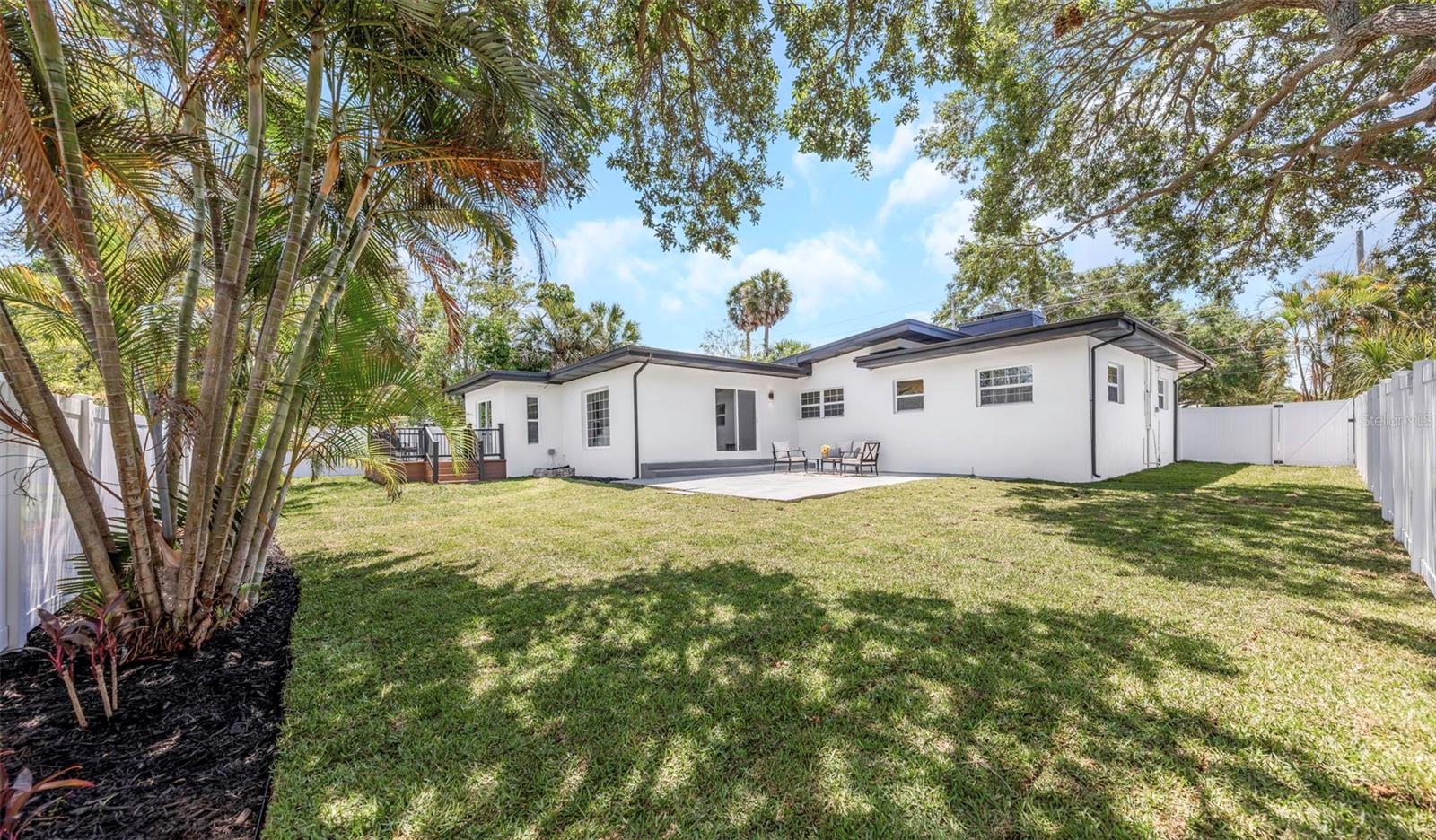 318 MEHLENBACHER RD, BELLEAIR, FL, 33756