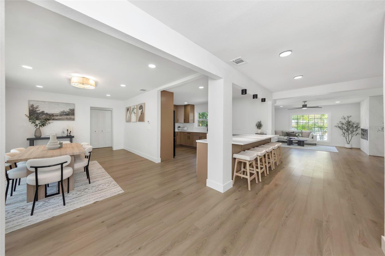 318 MEHLENBACHER RD, BELLEAIR, FL, 33756