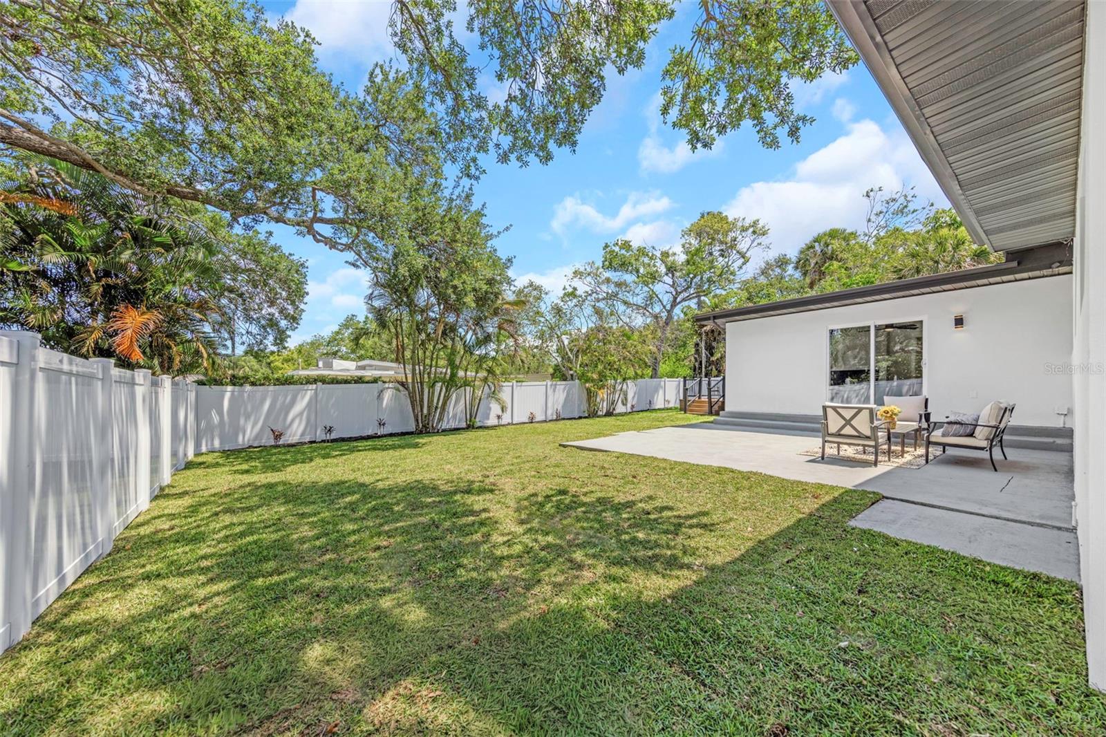 318 MEHLENBACHER RD, BELLEAIR, FL, 33756