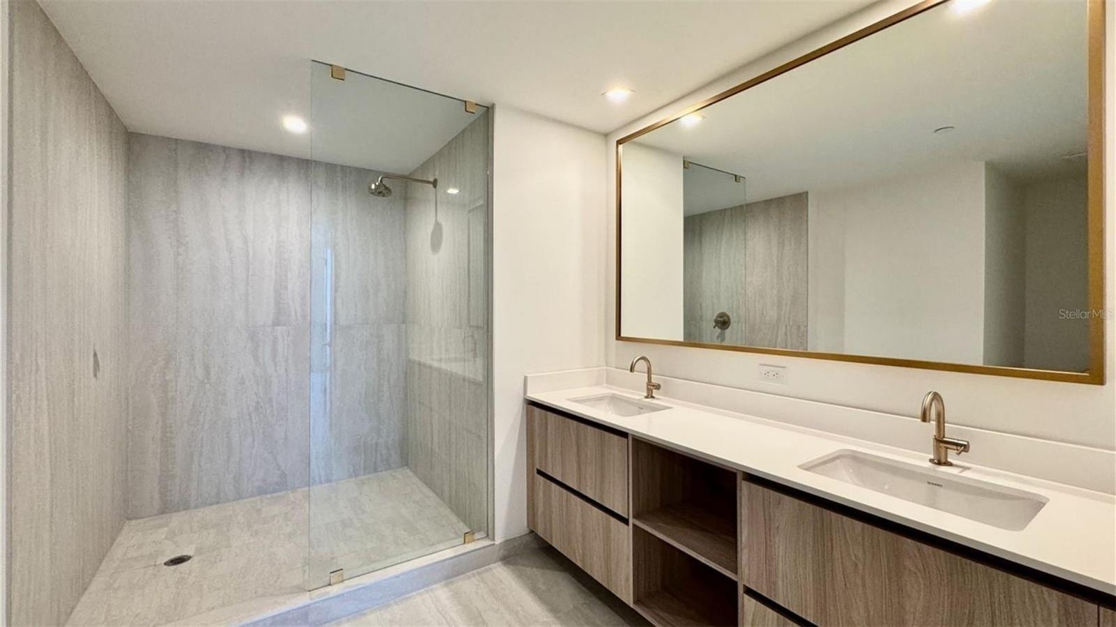 77 SE 5TH ST #1903, MIAMI, FL, 33131