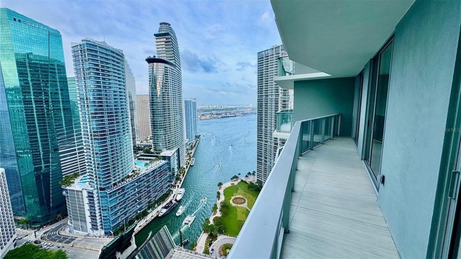 77 SE 5TH ST #1903, MIAMI, FL, 33131