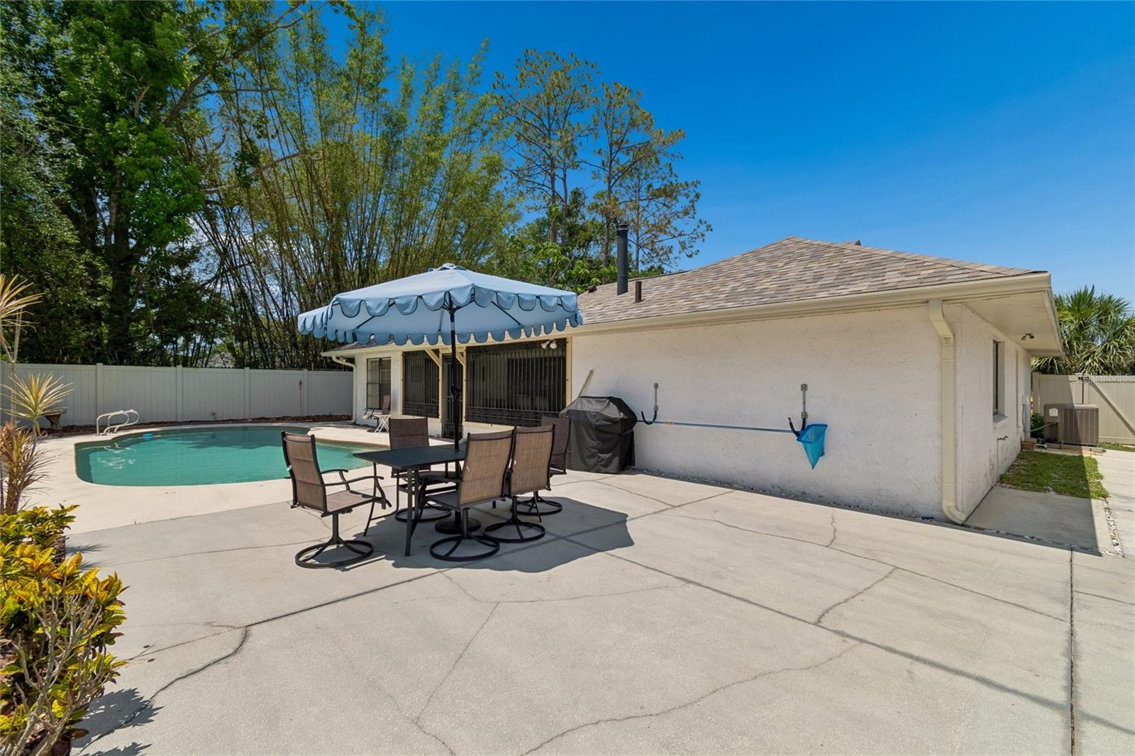 5127 NASHVILLE DR, TAMPA, FL, 33624