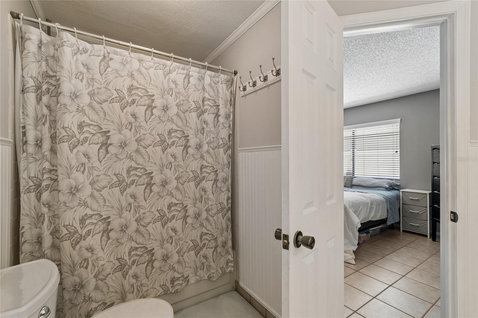 5127 NASHVILLE DR, TAMPA, FL, 33624