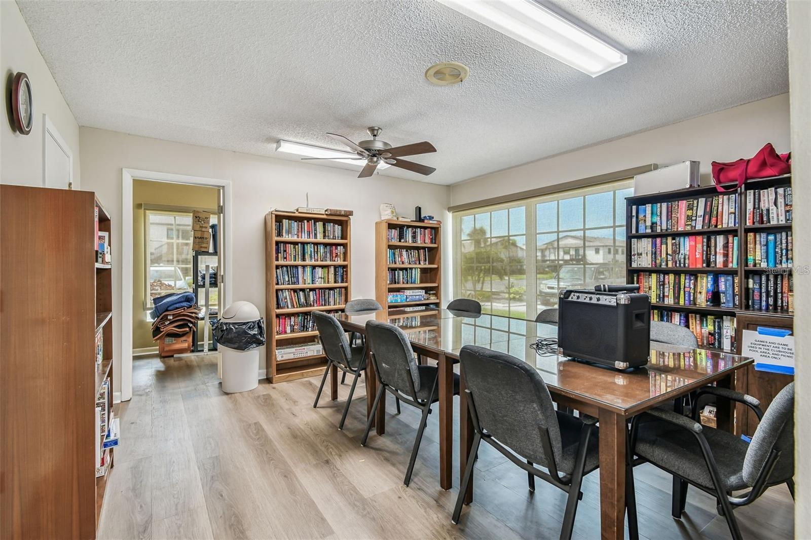 COUNTRY VILLAGE SEC 3, BRADENTON, FL, 34209