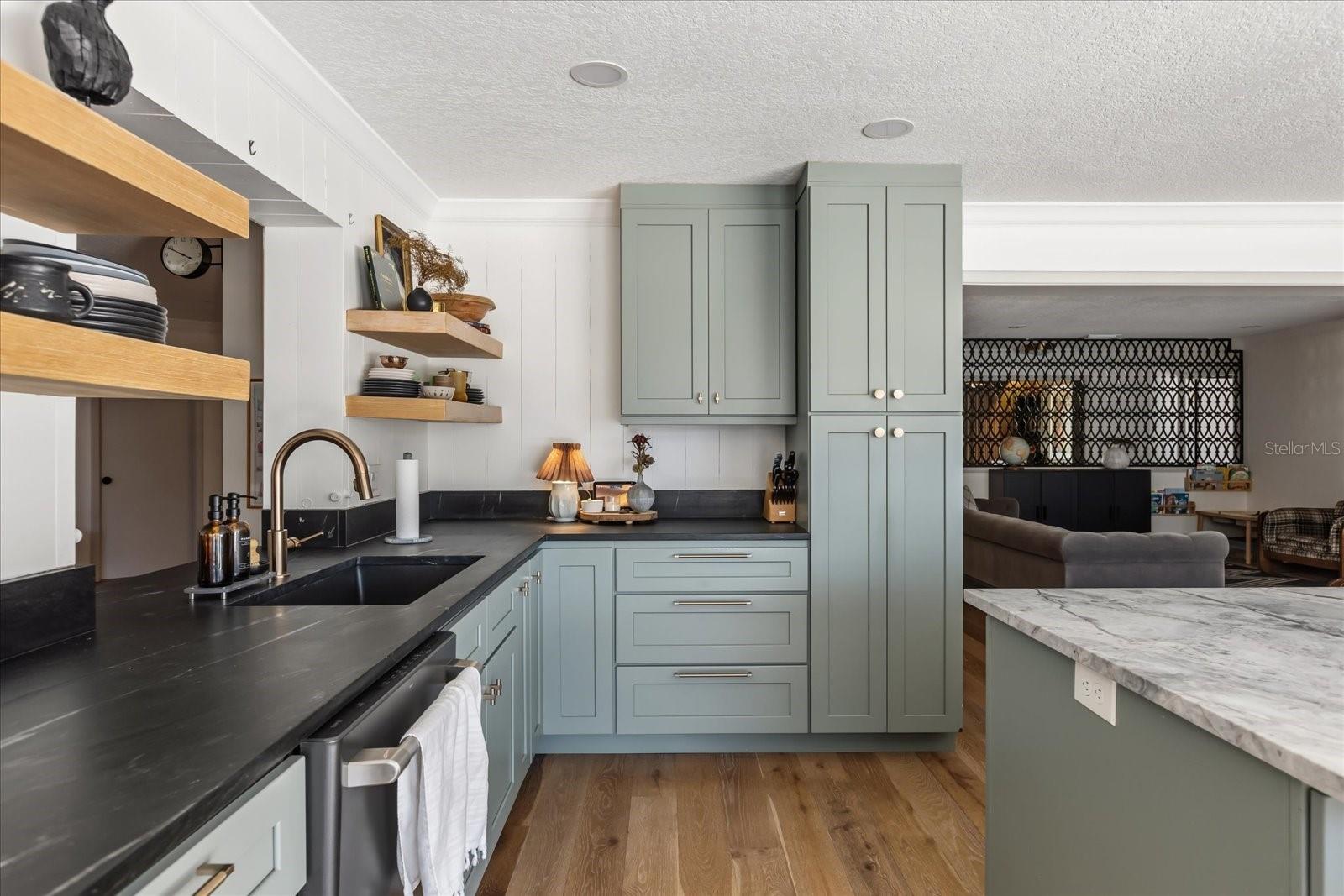 4072 SUMMERWOOD AVE, ORLANDO, FL, 32812