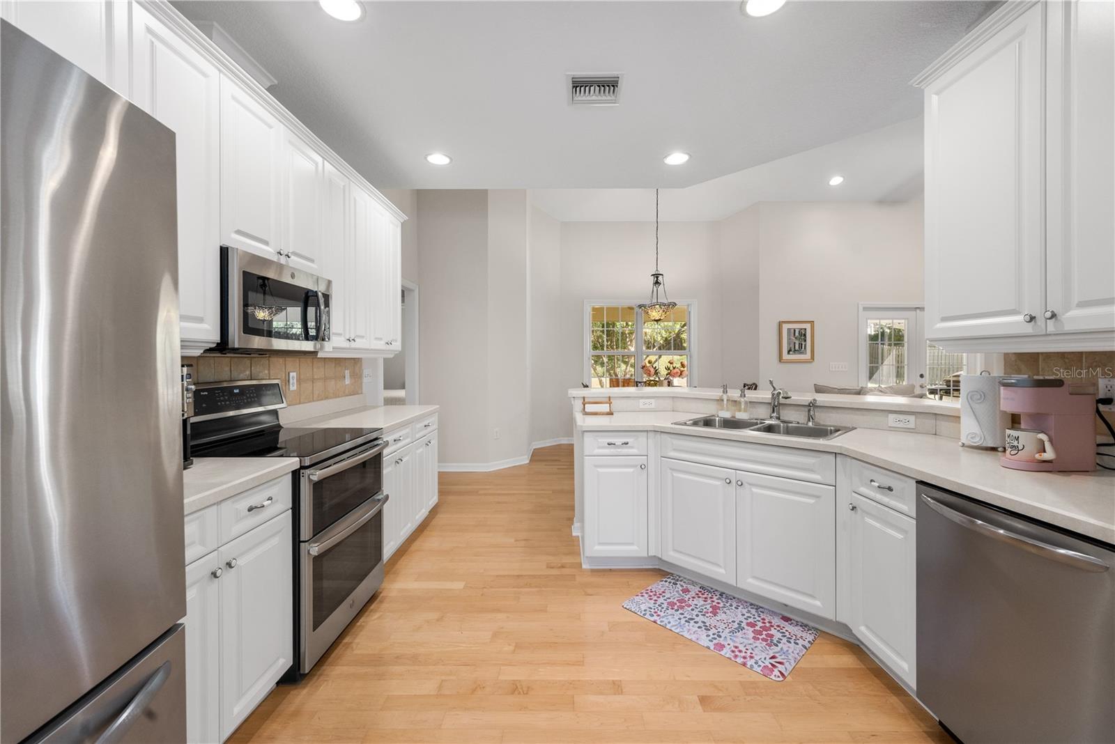 7418 WHITE OAKS RD, ALACHUA, FL, 32615
