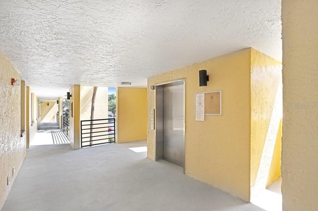 2424 W TAMPA BAY BLVD #M205, TAMPA, FL, 33607