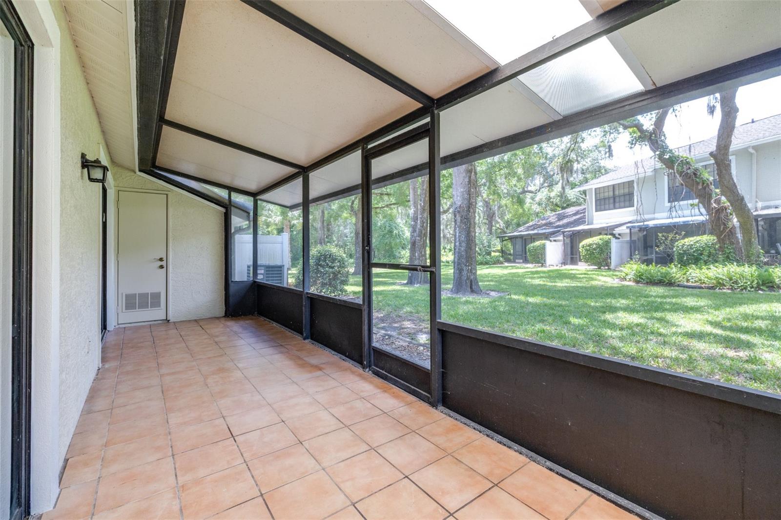 5100 BURCHETTE RD #2505, TAMPA, FL, 33647