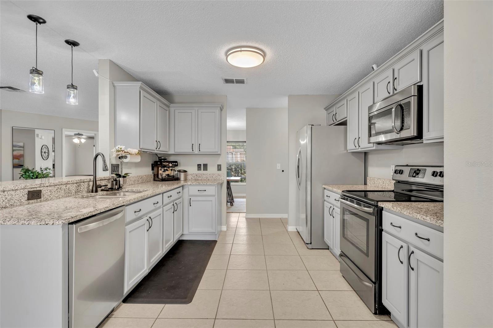 1852 VALE DR, CLERMONT, FL, 34711