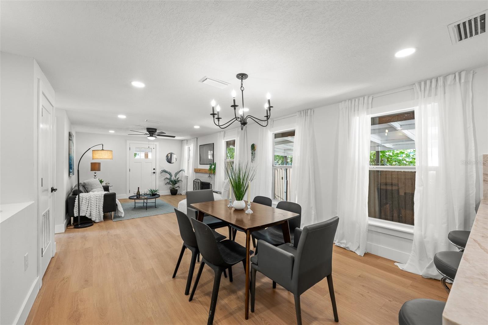 206 E NORTH ST, TAMPA, FL, 33604