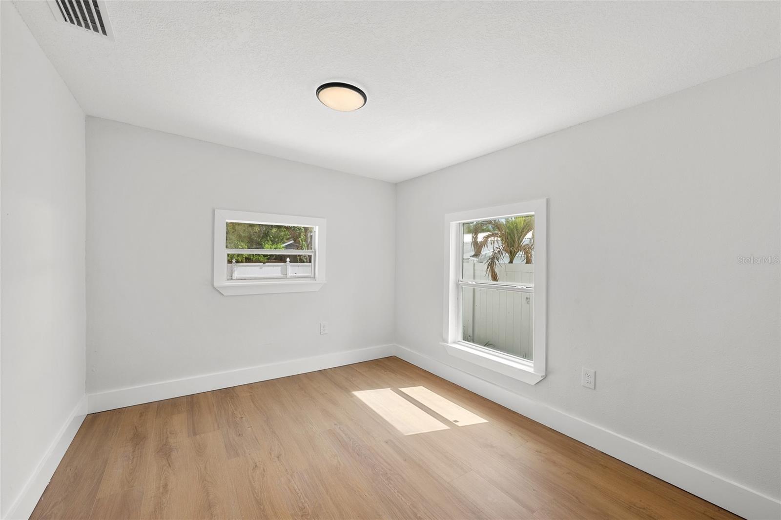 206 E NORTH ST, TAMPA, FL, 33604