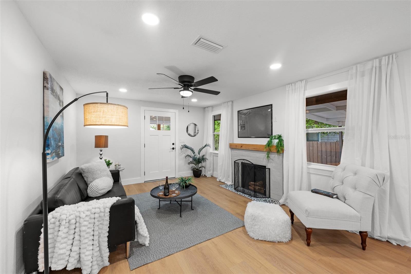 206 E NORTH ST, TAMPA, FL, 33604