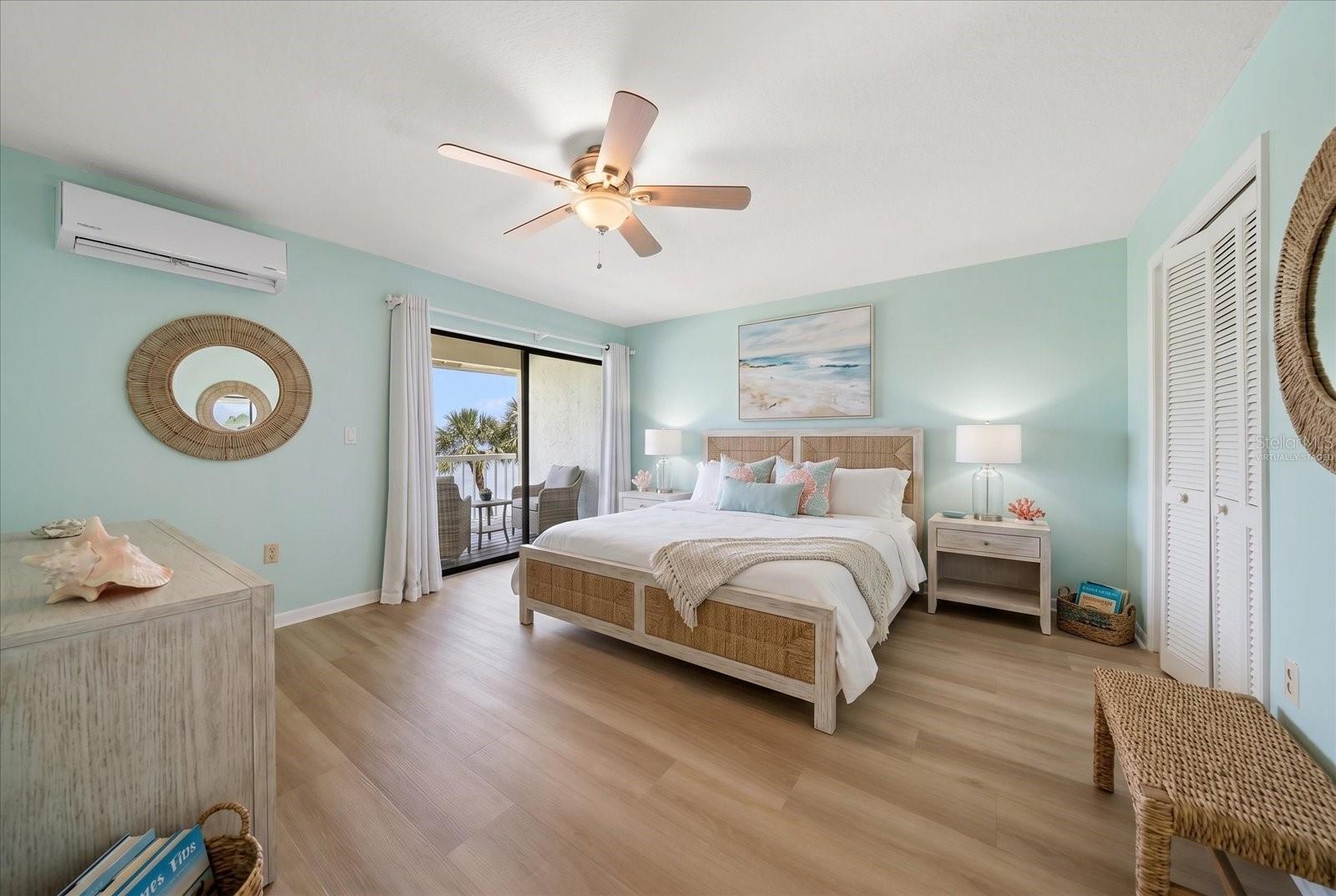 118 MARINA DEL REY CT, CLEARWATER BEACH, FL, 33767