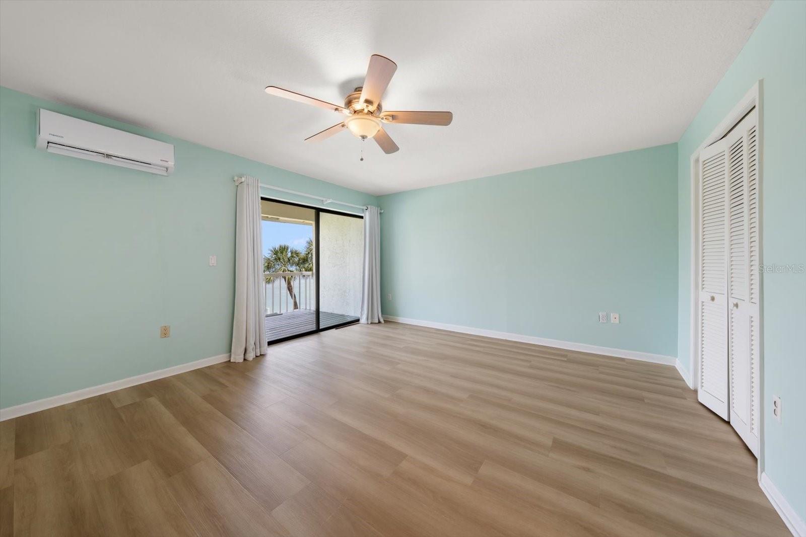 118 MARINA DEL REY CT, CLEARWATER BEACH, FL, 33767